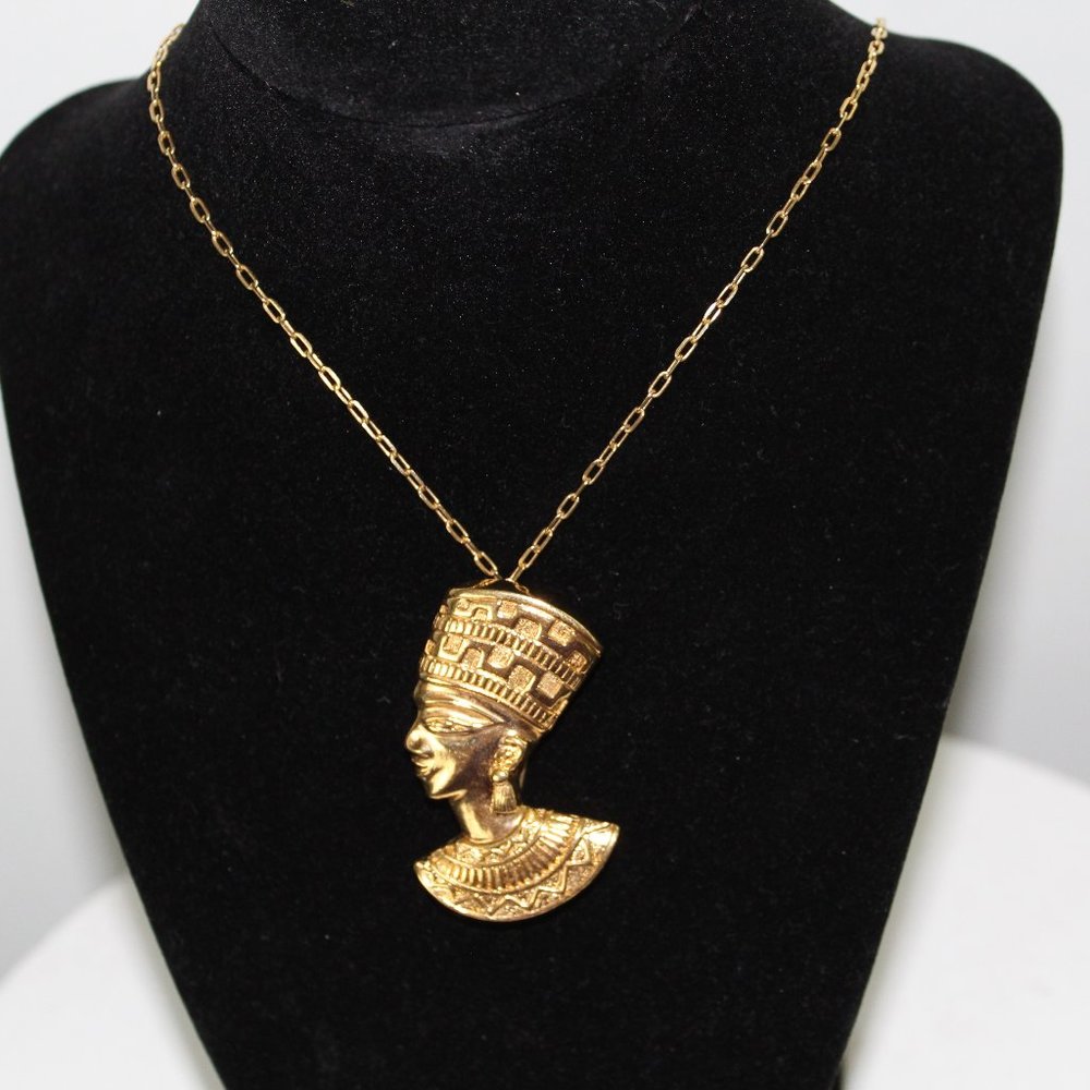 Avon Gold Egyptian Queen Necklace